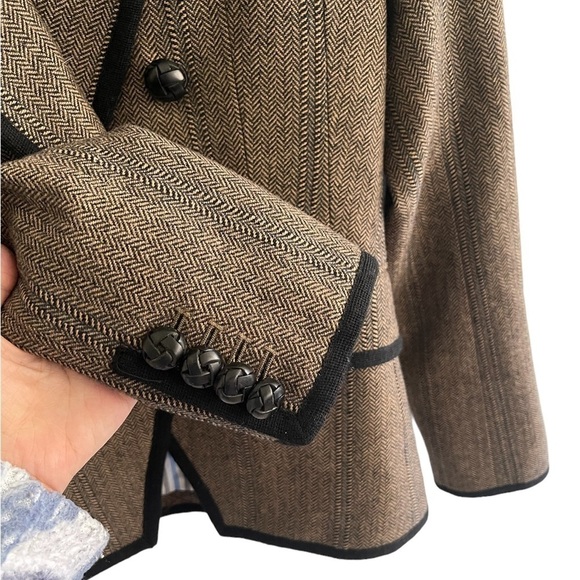 Veronica Beard Classic Fitted Plain Tweed Fitted Blazer - Picture 7 of 8